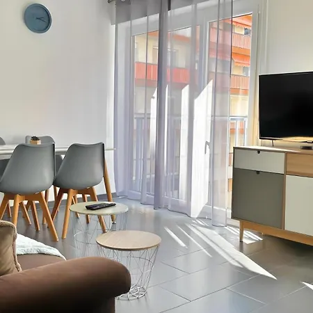 Confortable Avec Balcon - Proche Gare Riquier Sncf Νίκαια
