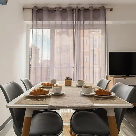 Apartment Confortable Avec Balcon - Proche Gare Riquier Sncf Nice