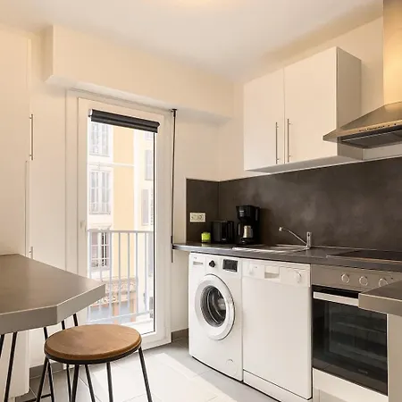 Appartement Confortable Avec Balcon - Proche Gare Riquier Sncf Nice